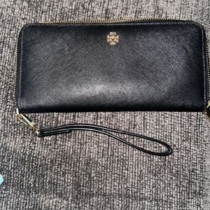 Tory Burch black wallet
